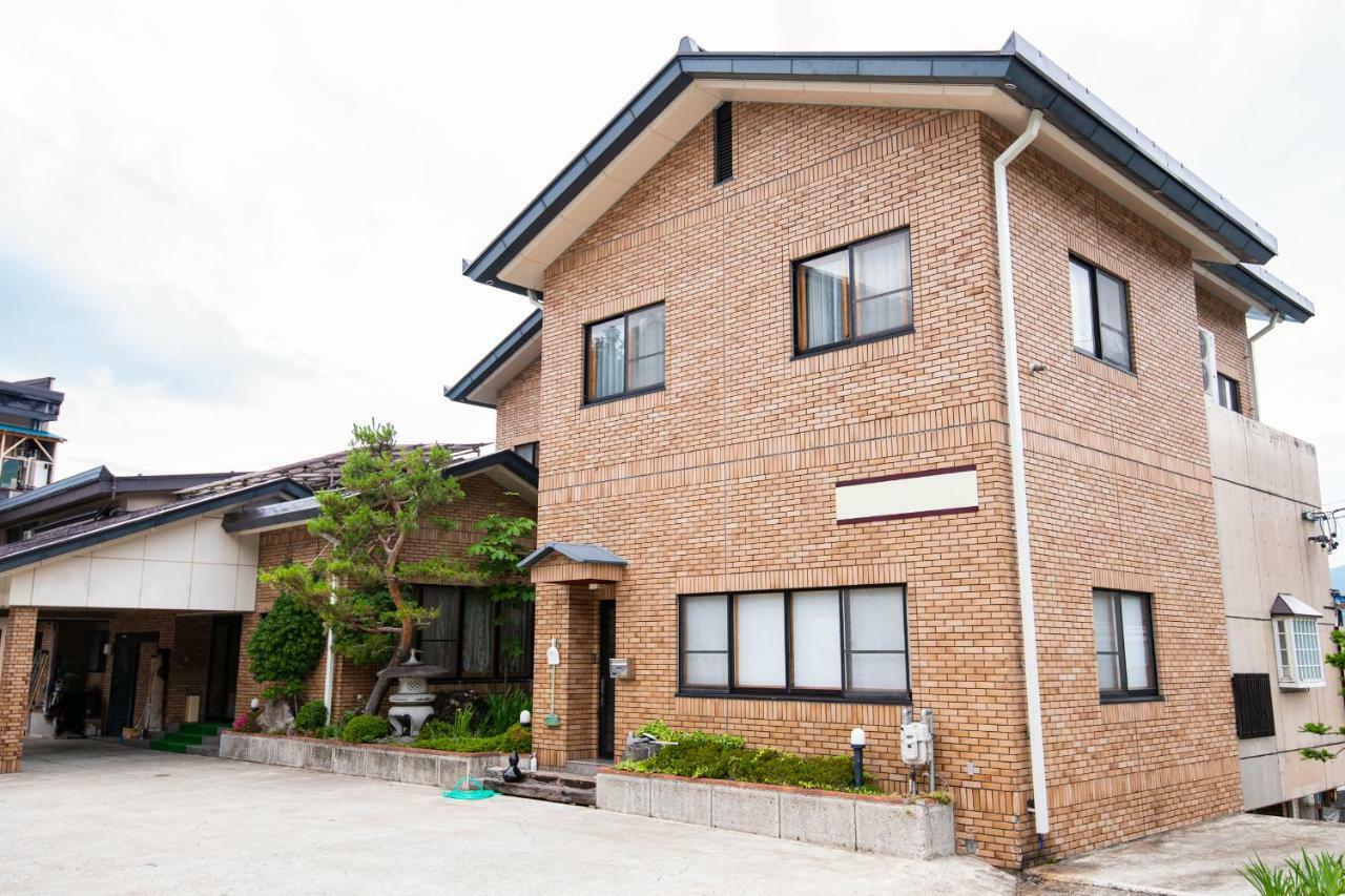 Toemu Nozawa Lodge Exterior photo